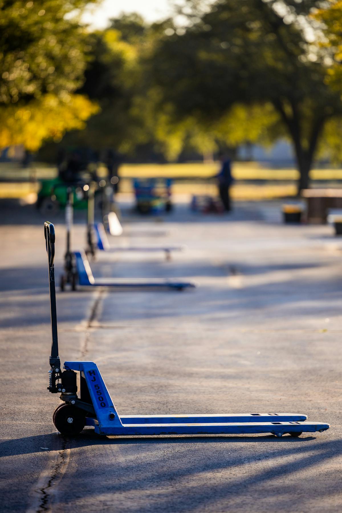 Hydraulic Pallet Truck - 2.5 Ton Capacity